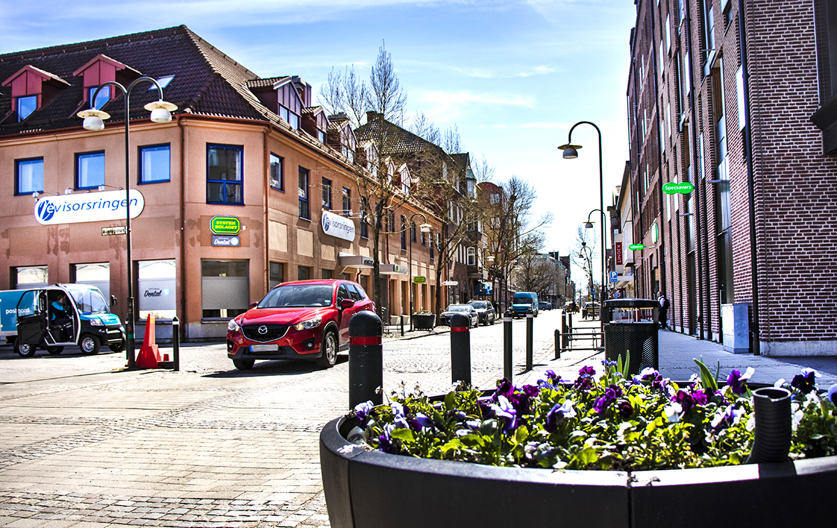 Gatubild över Ebos lokaler på Norregatan